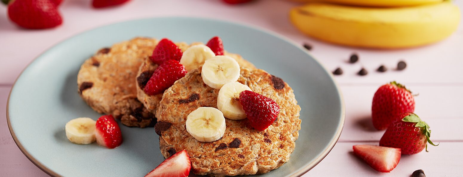 Banana-Oat Chocolate Chip Pancakes